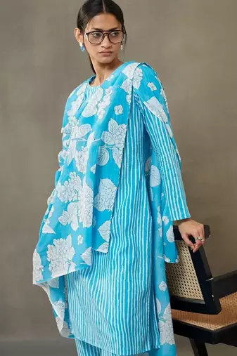 structured women leheriya printed regular cotton kurta with palazzos & with dupatta