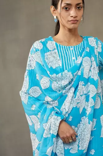 structured women leheriya printed regular cotton kurta with palazzos & with dupatta