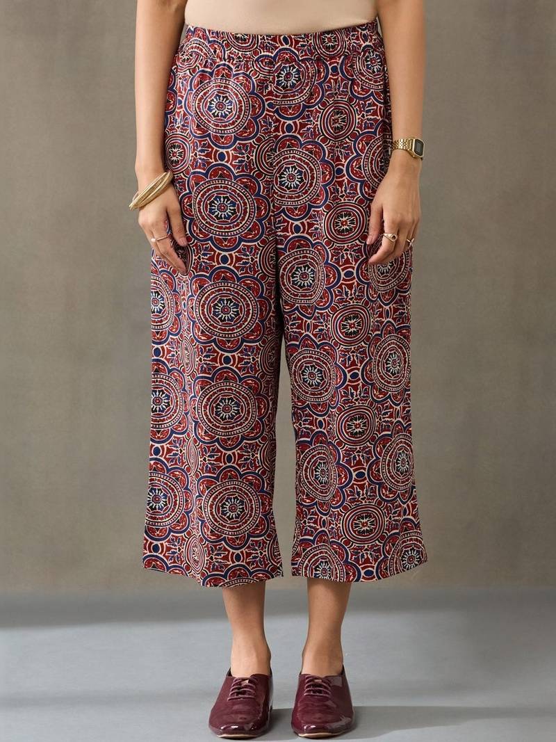 contemporary women floral printed regular cotton kurta with trousers