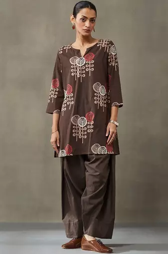 formal women floral printed regular cotton kurta with palazzos
