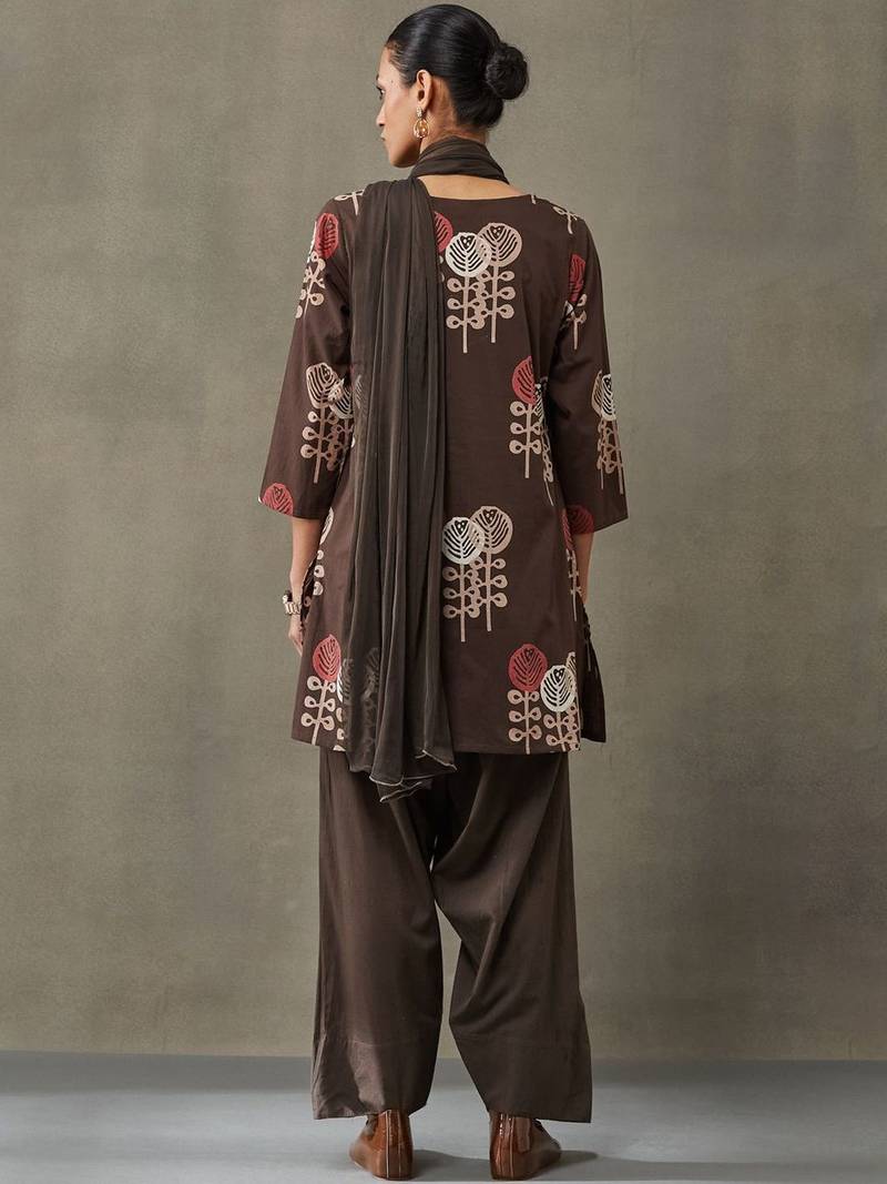 formal women floral printed regular cotton kurta with palazzos