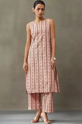 office women floral printed regular cotton kurta with trousers & with dupatta