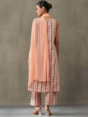 office women floral printed regular cotton kurta with trousers & with dupatta 5