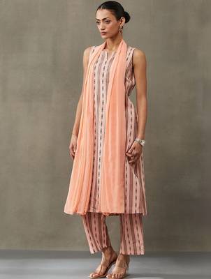 office women floral printed regular cotton kurta with trousers & with dupatta 7