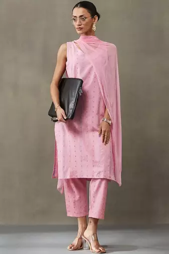 classic women ethnic motifs printed regular cotton kurta with palazzos & with dupatta