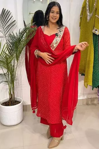 Ruhani red lehariya co-ord set