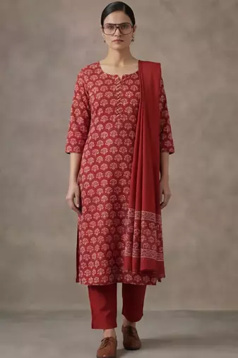 everyday women floral printed regular gotta patti cotton kurta with trousers & with dupatta