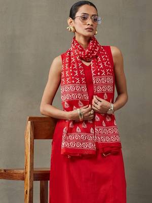 smart women layered cotton kurta with trousers & with dupatta 3