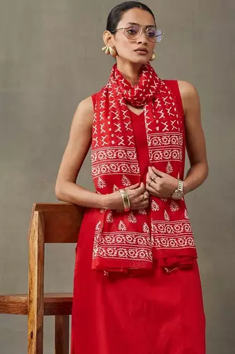 smart women layered cotton kurta with trousers & with dupatta