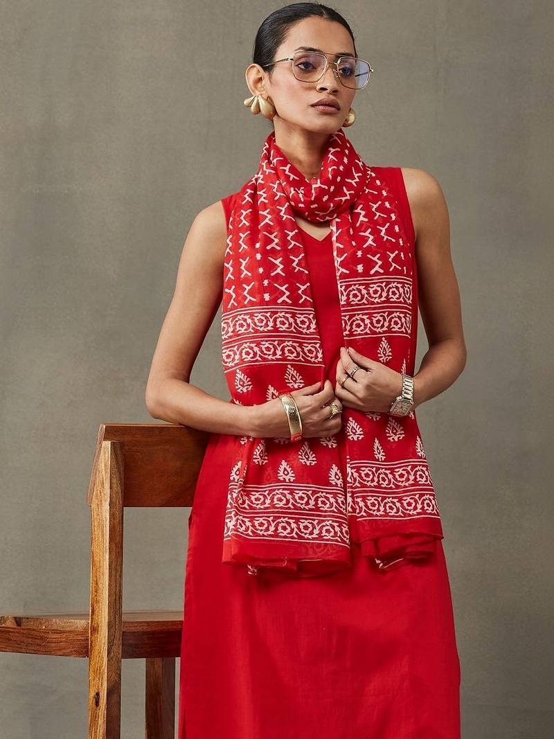 smart women layered cotton kurta with trousers & with dupatta