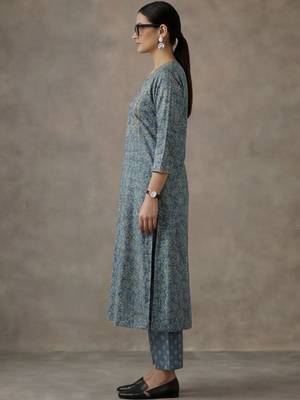 office women printed regular cotton kurta with palazzos & with dupatta 4