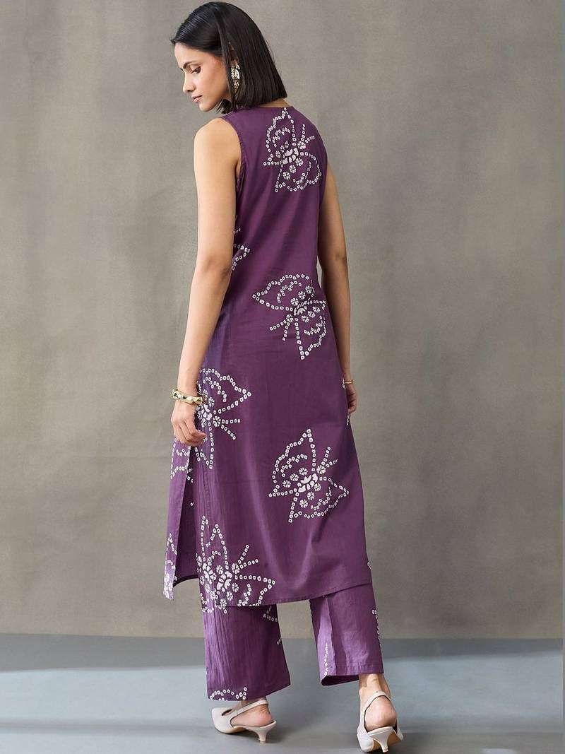 classic women floral printed regular thread work cotton kurta with trousers & with dupatta