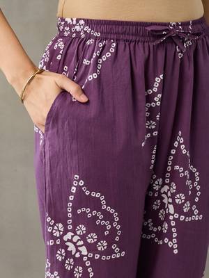 classic women floral printed regular thread work cotton kurta with trousers & with dupatta 5