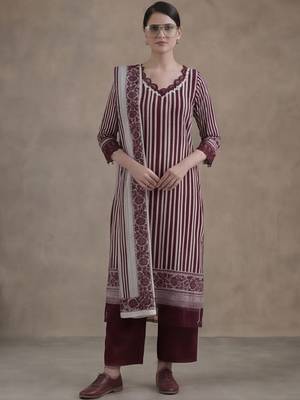 workwear women striped regular thread work cotton kurta with trousers & with dupatta 5