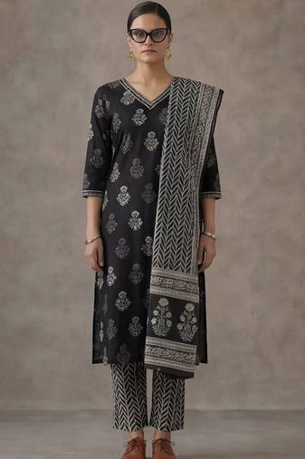 classic women floral embroidered regular beads and stones cotton kurta with trousers & with dupatta