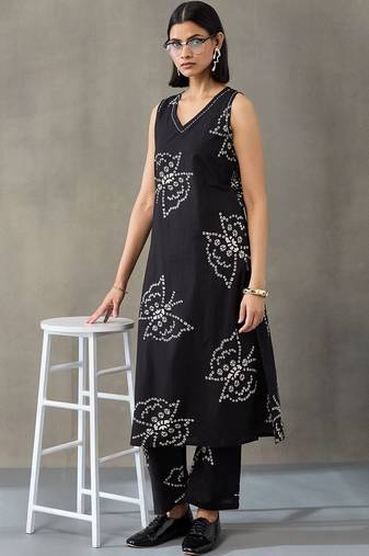 office floral printed regular thread work cotton kurta with trousers with dupatta