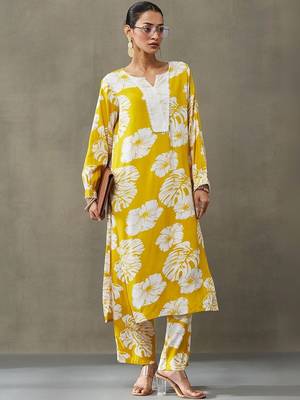 structured women floral printed regular gotta patti kurta with palazzos 1