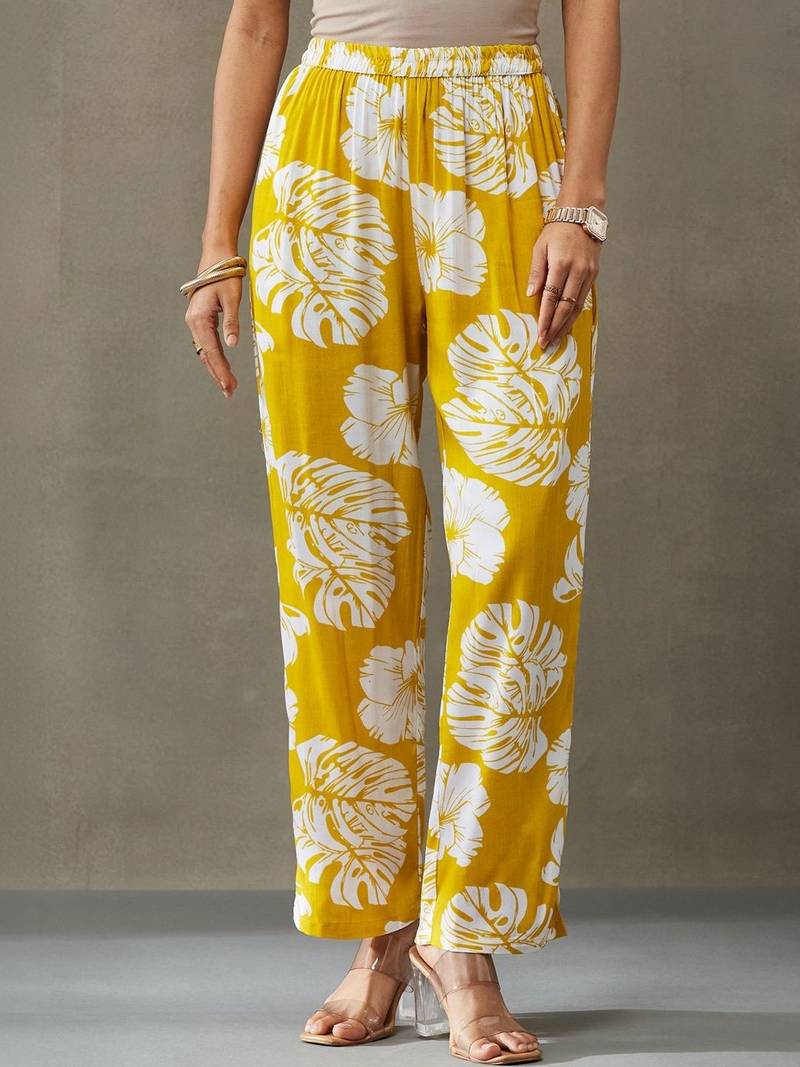 structured women floral printed regular gotta patti kurta with palazzos