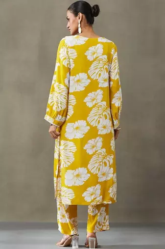 structured women floral printed regular gotta patti kurta with palazzos