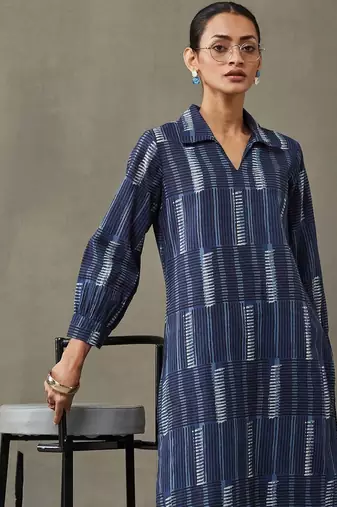 lightweight women floral printed regular cotton kurta with trousers