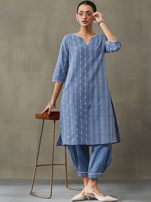 classic women floral embroidered regular thread work cotton kurta with trousers 3