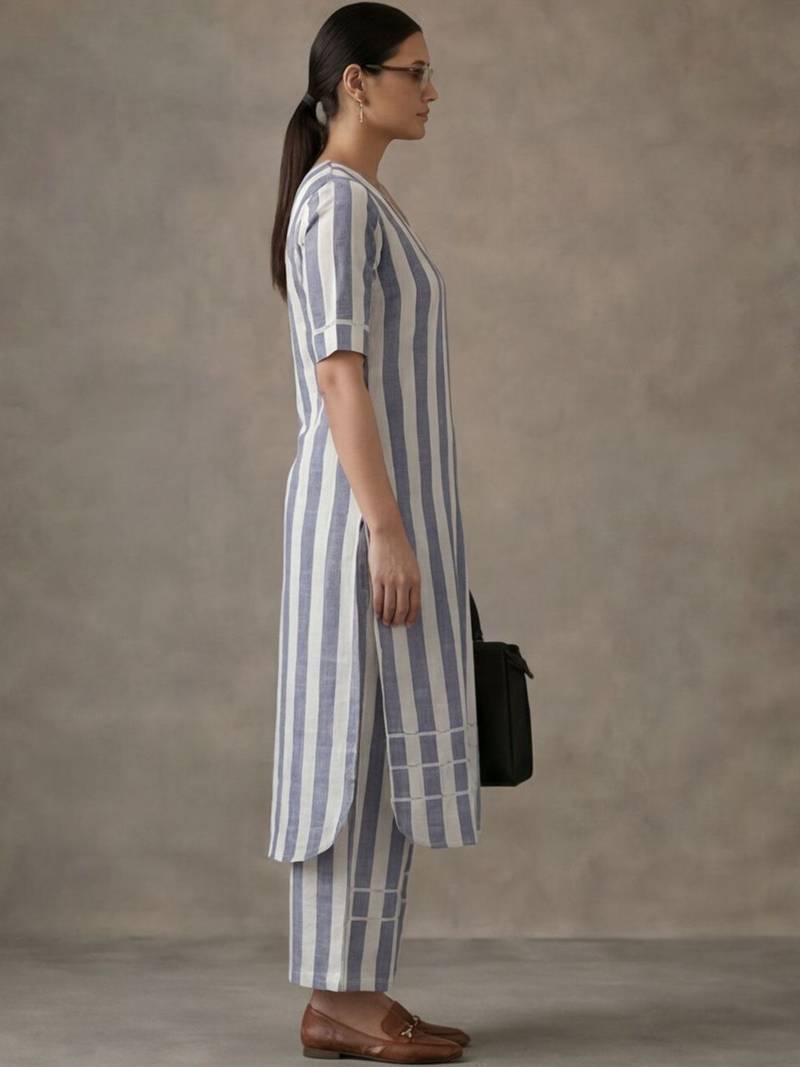 classic women printed regular kurta with palazzos
