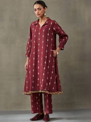 smart women floral printed regular cotton kurta with trousers 5