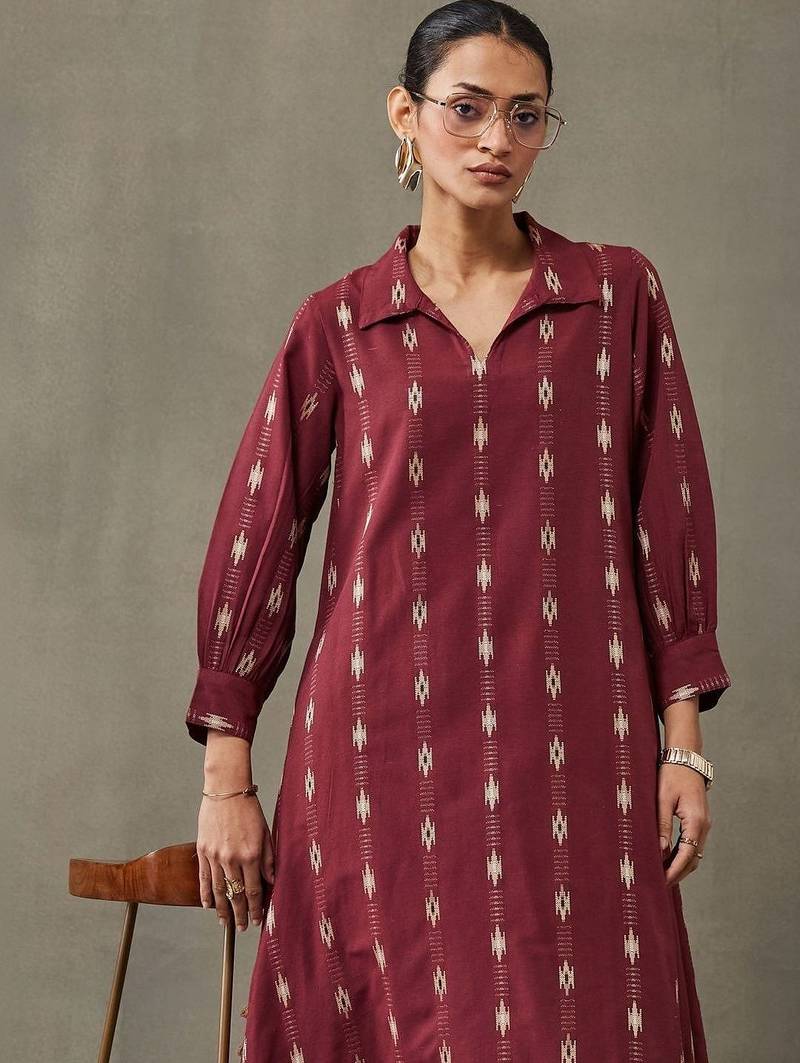 smart women floral printed regular cotton kurta with trousers