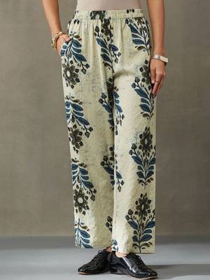 structured women floral embroidered regular thread work cotton kurta with trousers 4