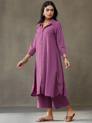 smart women printed regular cotton kurta with trousers 4