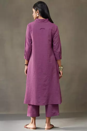 smart women printed regular cotton kurta with trousers