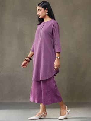 workwear women striped regular cotton kurti with palazzos 4