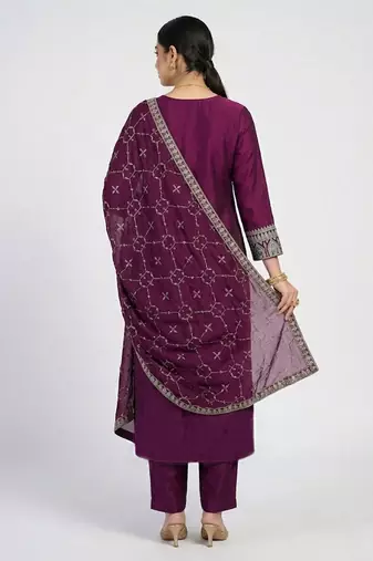 smart women ethnic motifs embroidered regular kurta with trousers & with dupatta