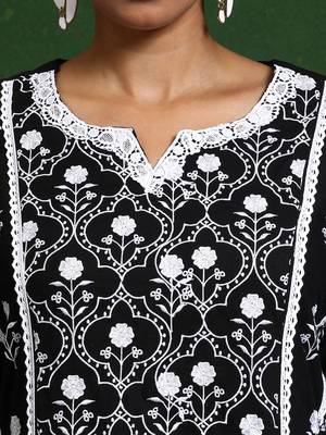 everyday workwear printed ethnic motifs kurta with trousers & with dupatta 2