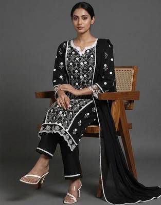 everyday workwear printed ethnic motifs kurta with trousers & with dupatta 6