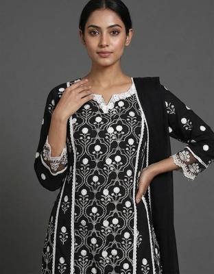 everyday workwear printed ethnic motifs kurta with trousers & with dupatta 7