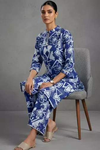 contemporary women floral printed regular kurta with trousers