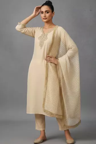 everyday women embroidered regular thread work kurta with trousers & with dupatta
