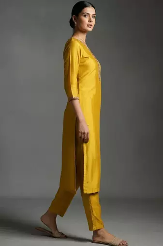 structured workwear women regular beads and stones kurta with trousers & with dupatta