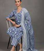 contemporary women floral printed regular cotton kurta with trousers & with dupatta