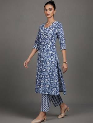 contemporary women floral printed regular cotton kurta with trousers & with dupatta 2