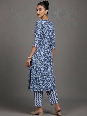 contemporary women floral printed regular cotton kurta with trousers & with dupatta 6