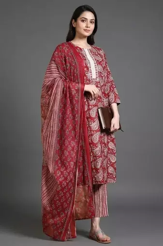 relaxed-silhouette paisley printed cotton kurta with trousers & with dupatta