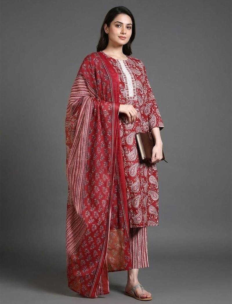 relaxed-silhouette paisley printed cotton kurta with trousers & with dupatta