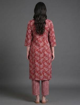 relaxed-silhouette paisley printed cotton kurta with trousers & with dupatta 4