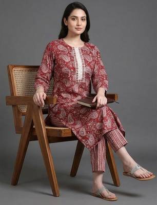 relaxed-silhouette paisley printed cotton kurta with trousers & with dupatta 6