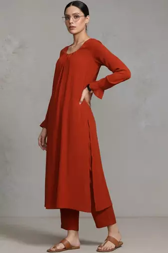 women regular workwear kurta with trousers
