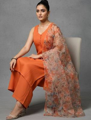 women floral regular cotton workwear kurta with trousers & with dupatta 1