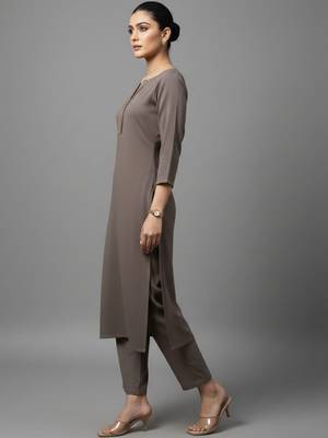 women regular thread work silk crepe workwear kurta with trousers 5