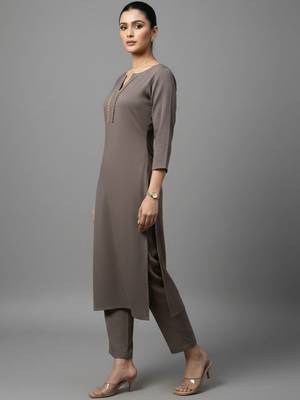 women regular thread work silk crepe workwear kurta with trousers 6